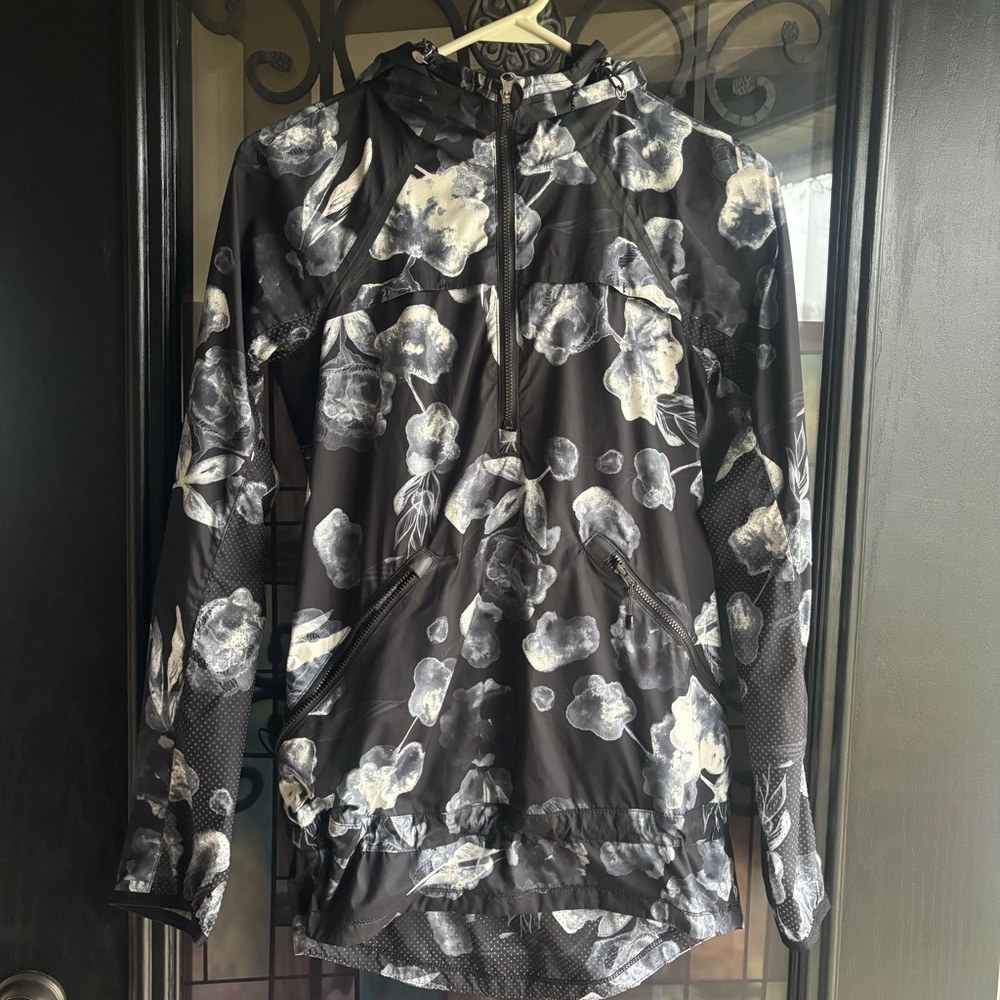 Lululemon floral windbreaker